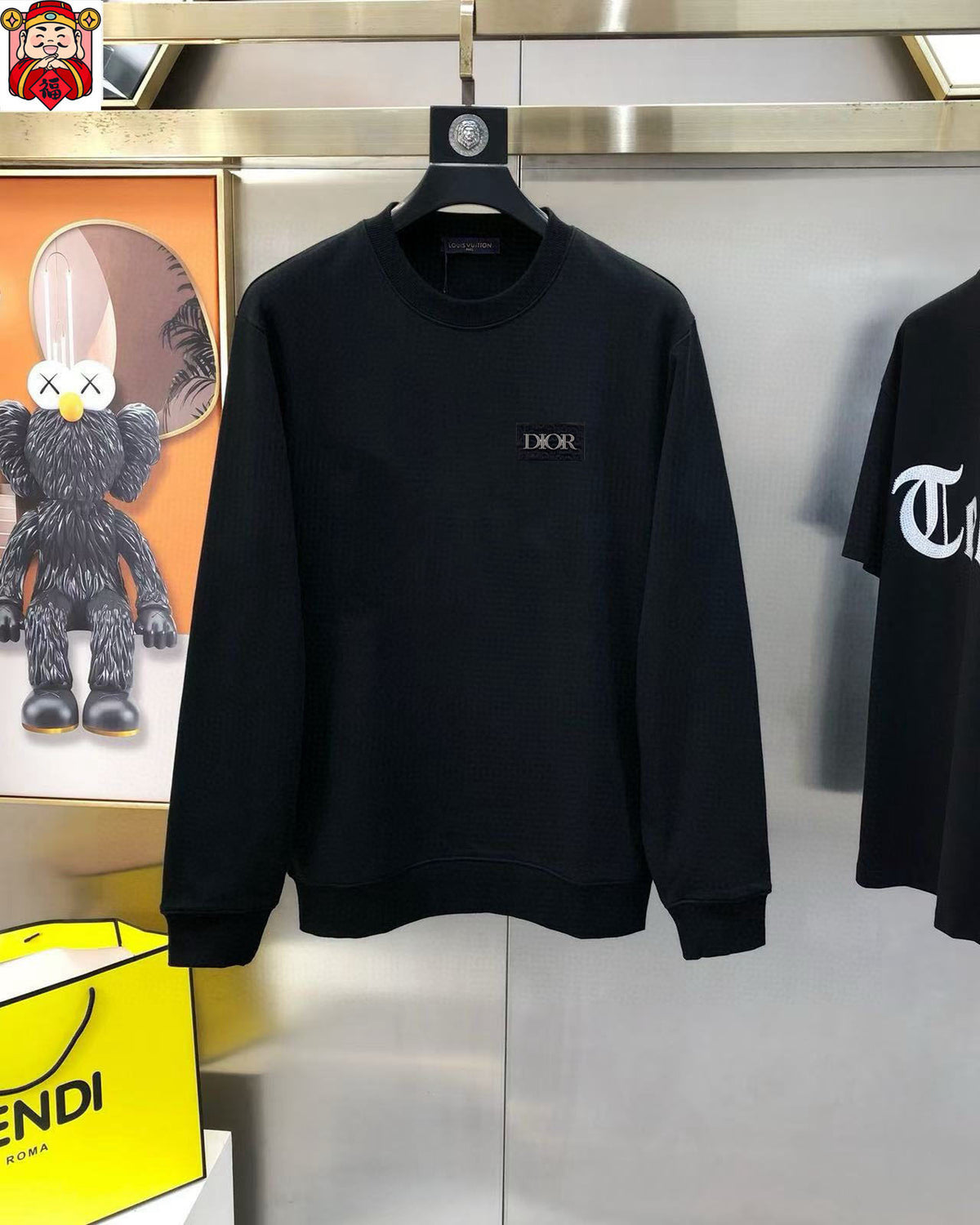 Latest long sleeved round neck sweatshirt 11
