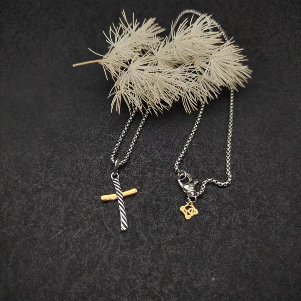 Colorful cross necklace with horizontal edges