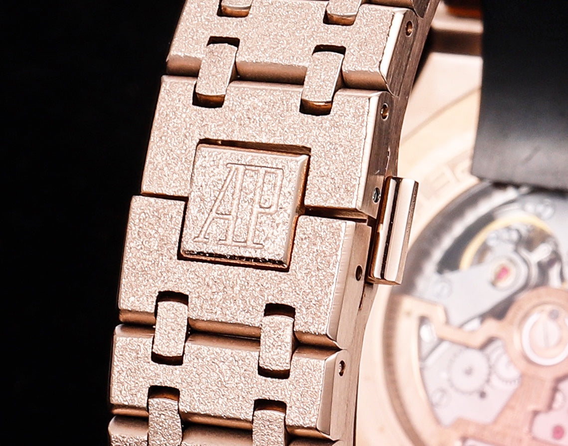 Royal Oak "Frosted Gold" Series (Ref. 26574)—the 41mm "King of Steel Watches" (Custom Frosted Gold Edition)（Rose gold）