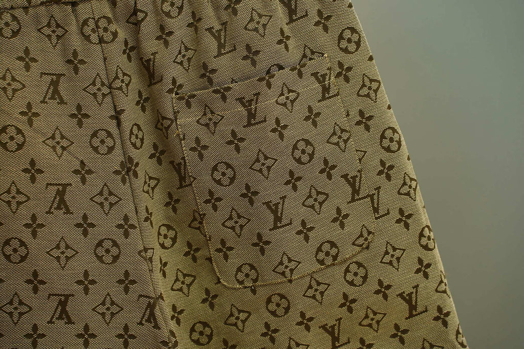 New side woven embroidered shorts