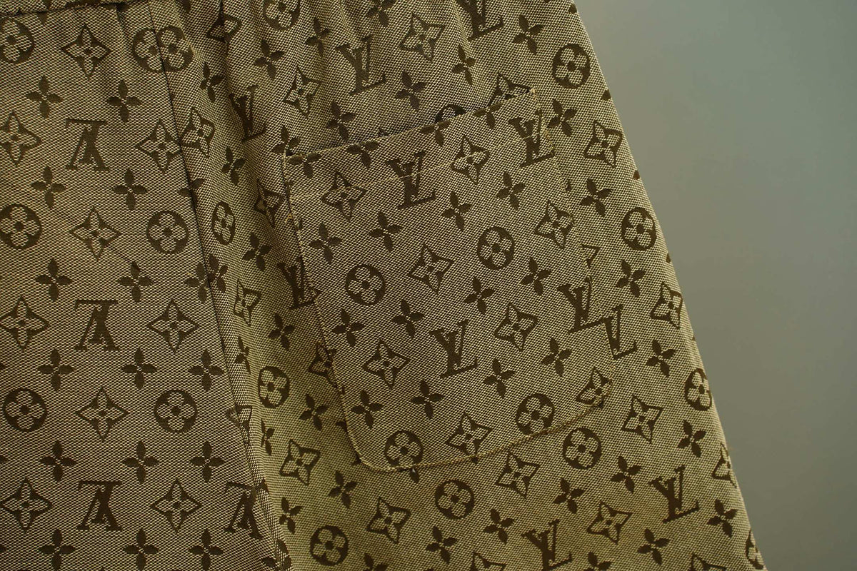 New side woven embroidered shorts