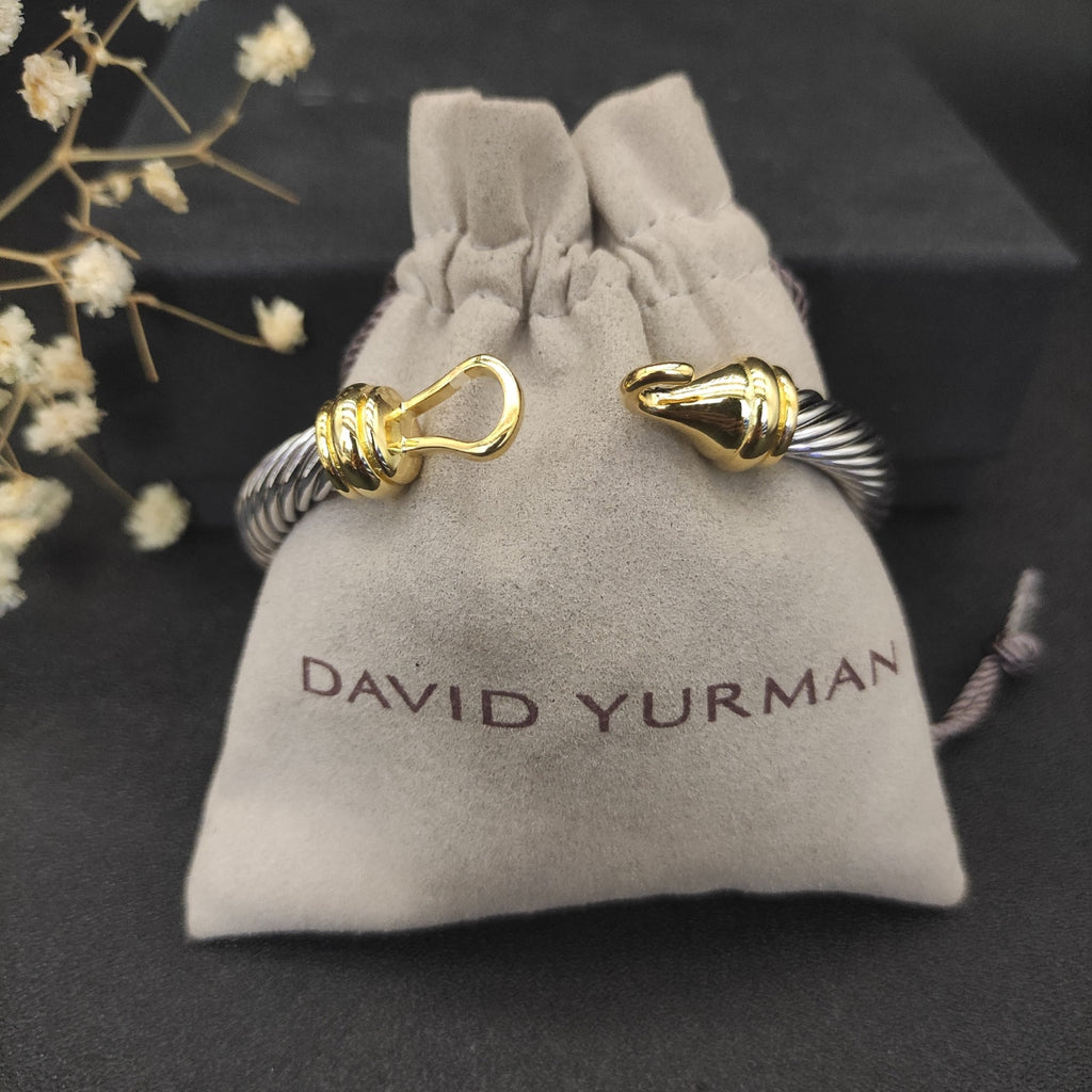 Golden Hook Head Bracelet