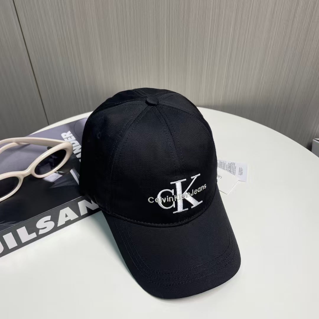 3D embroidered letter baseball cap