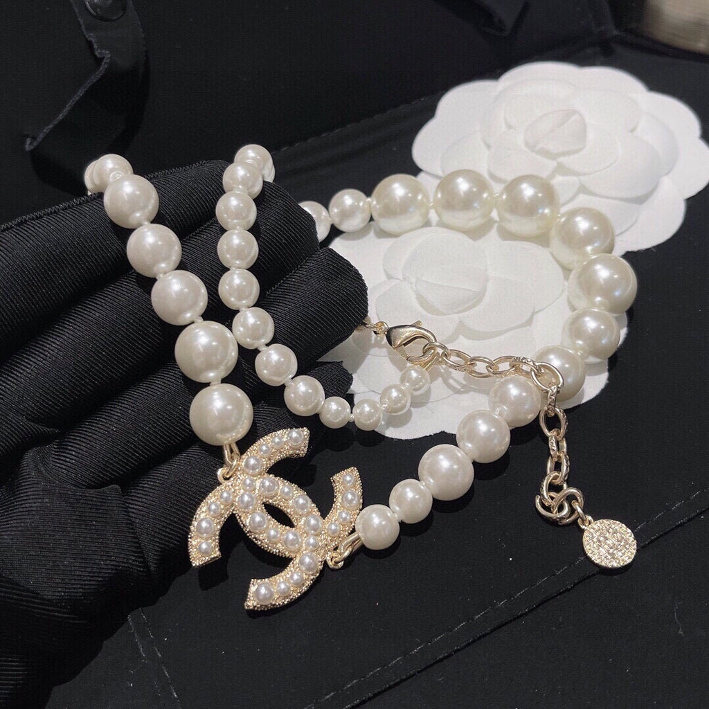 Pearl short necklace collarbone chain
