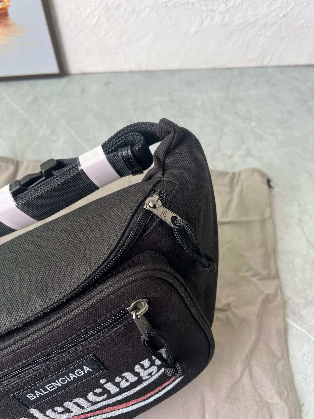 City Series Paris Explorer Waist Bag Black