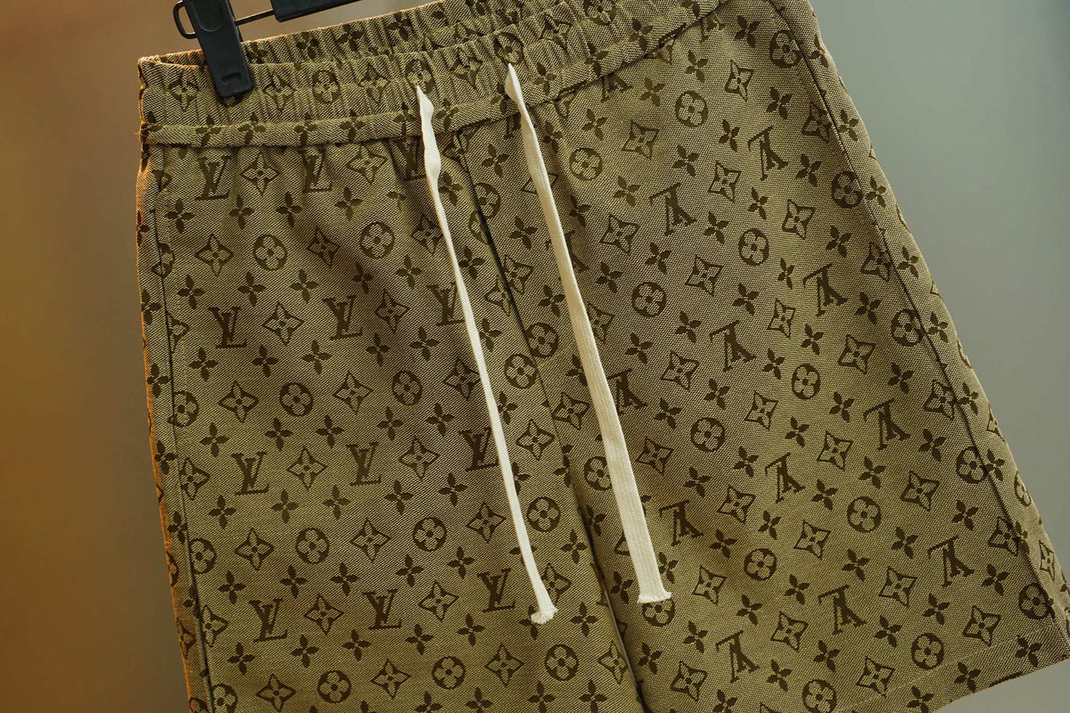 New side woven embroidered shorts