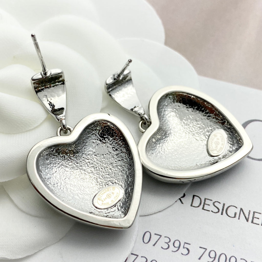 Black gold lace heart-shaped earrings
