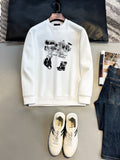 New long sleeved round neck sweatshirt 11
