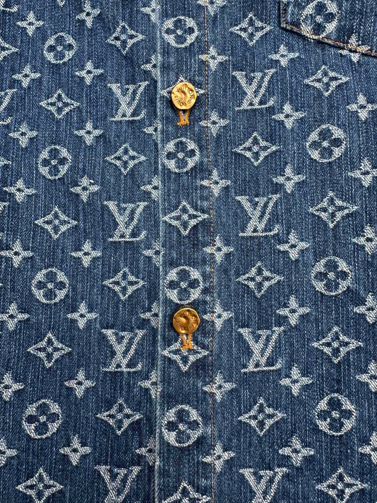 Spring and summer new collar jacquard short sleeved shirt