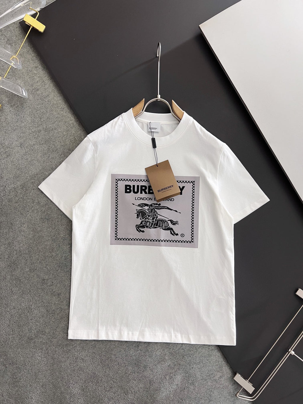 Summer new round neck fashionable short sleeved T-shirt