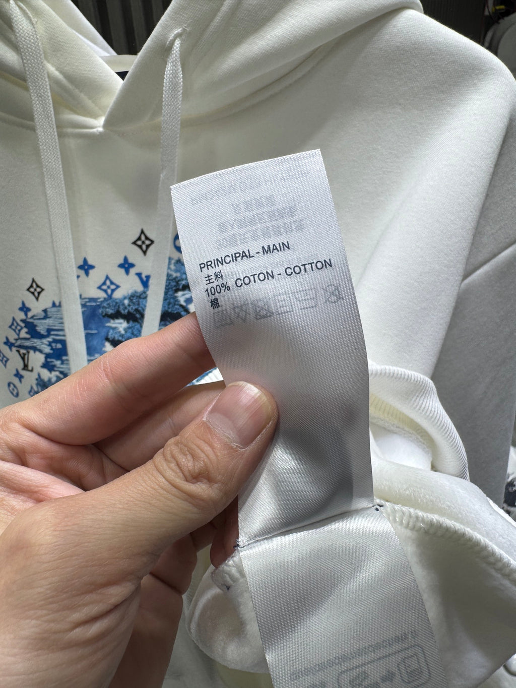 New Year's hooded sweatshirt