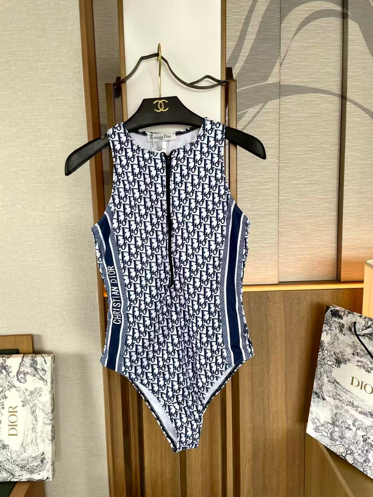 One-Piece Swimsuit  👙