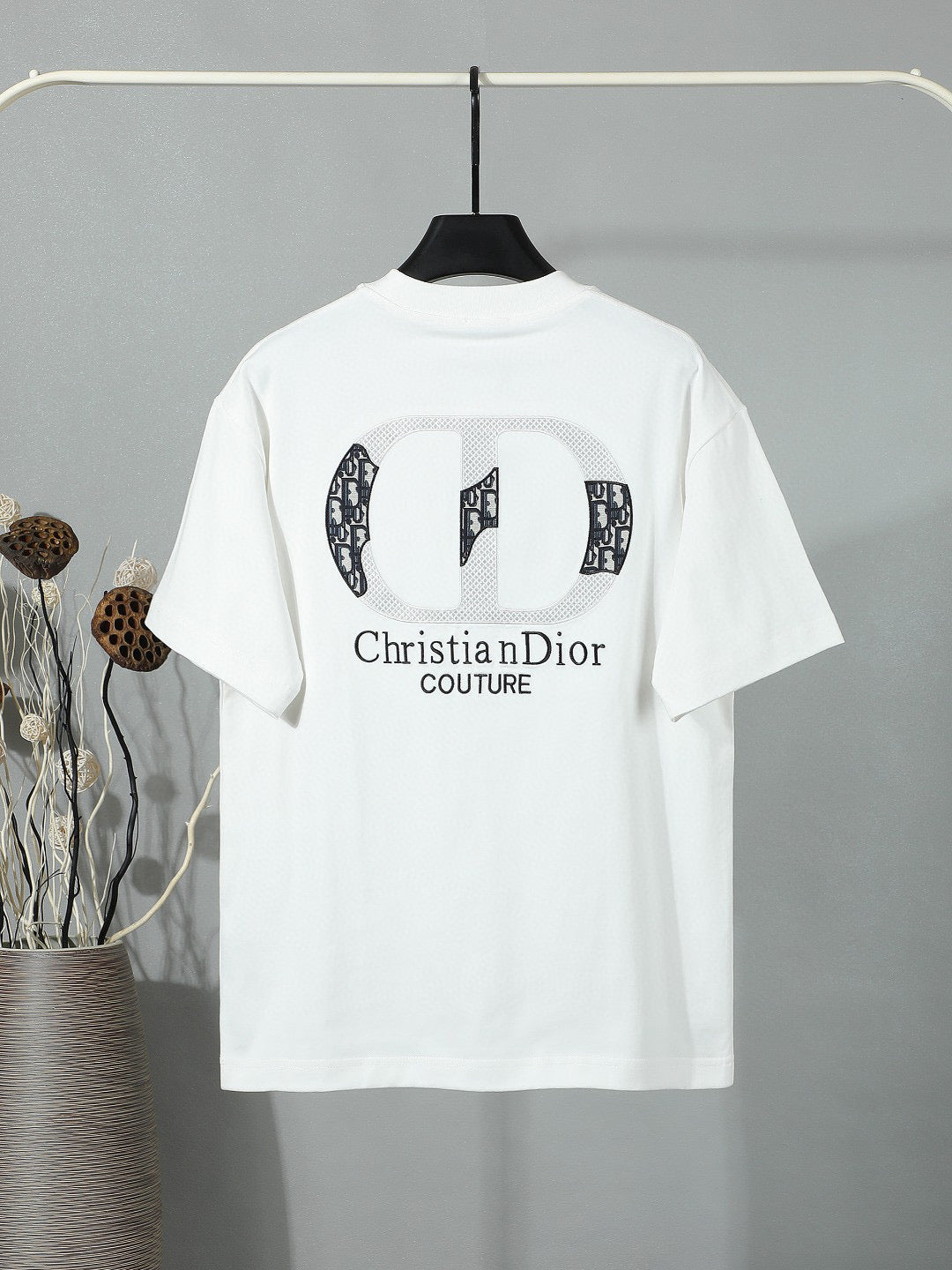 Chest letters 🪡 Embroidery+Simplified Letter Large Logo T-shirt at the Back