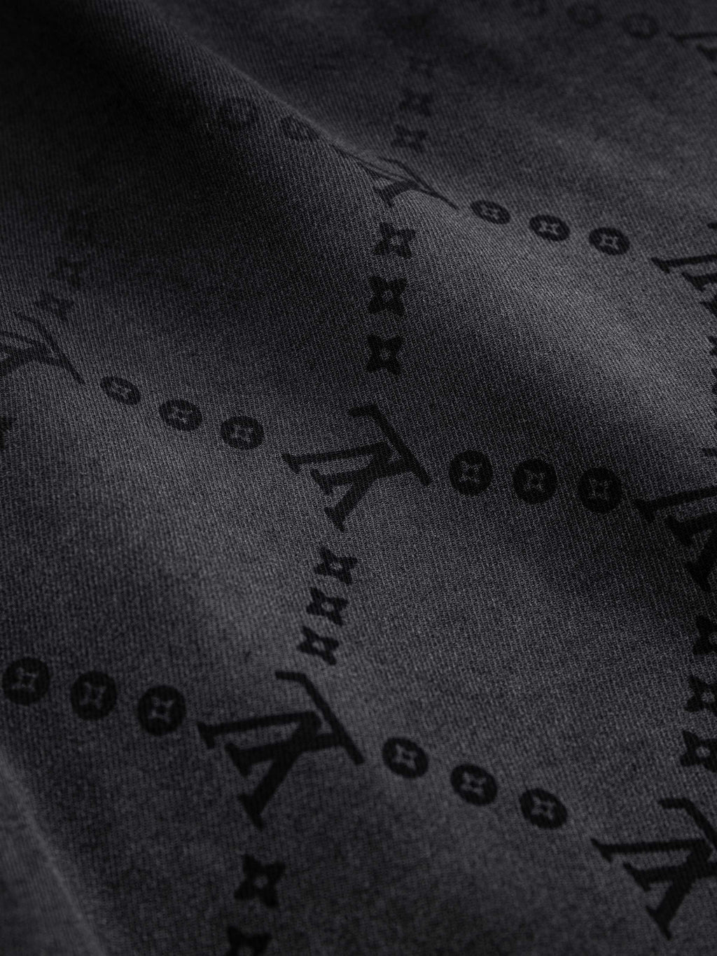 New washing process thin denim shorts