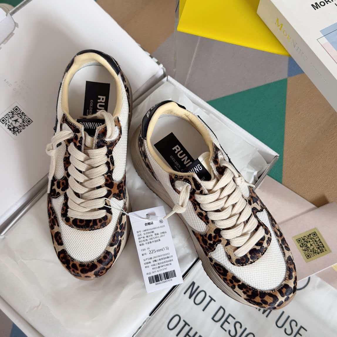 Retro vintage star casual sports shoes, skateboard shoes, small dirty shoes