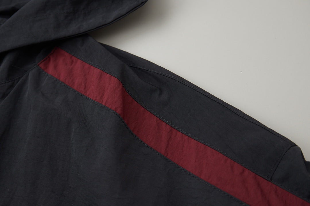 Black and red patchwork embroidered hooded sports suit