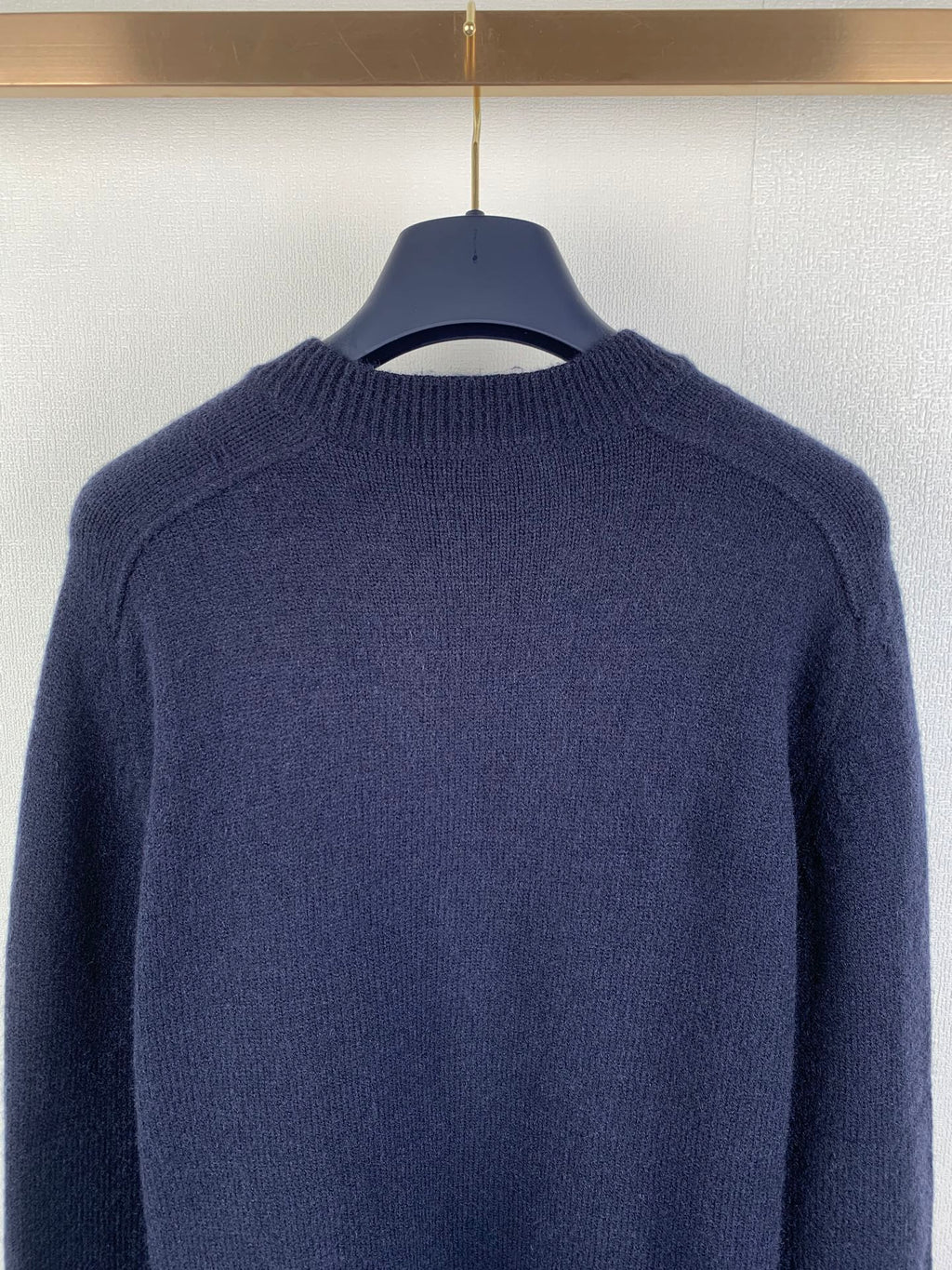 Solid color round neck cashmere knit sweater