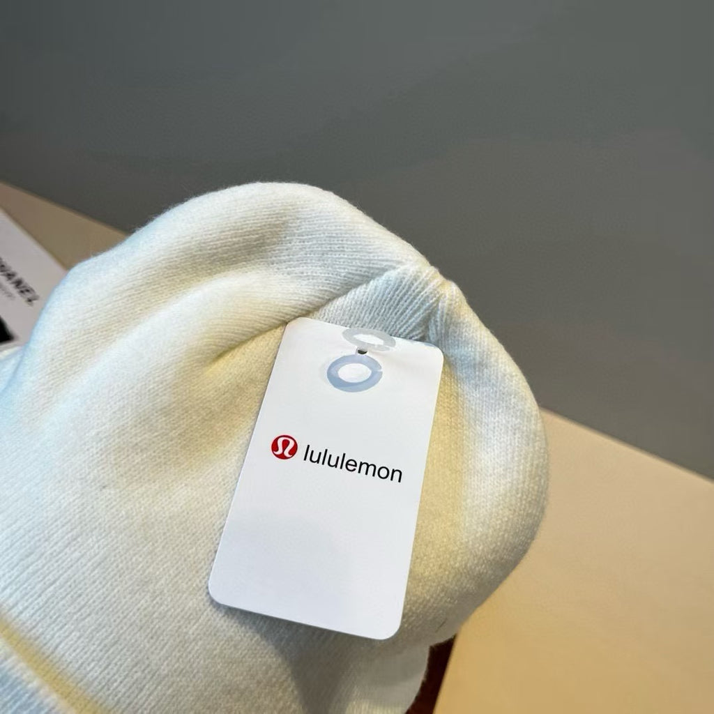 New woolen hat