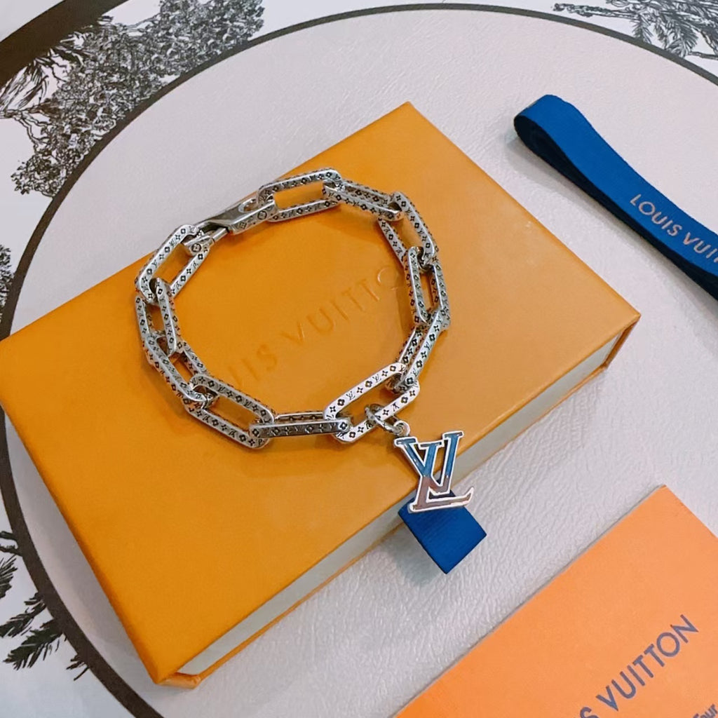 New retro bracelet