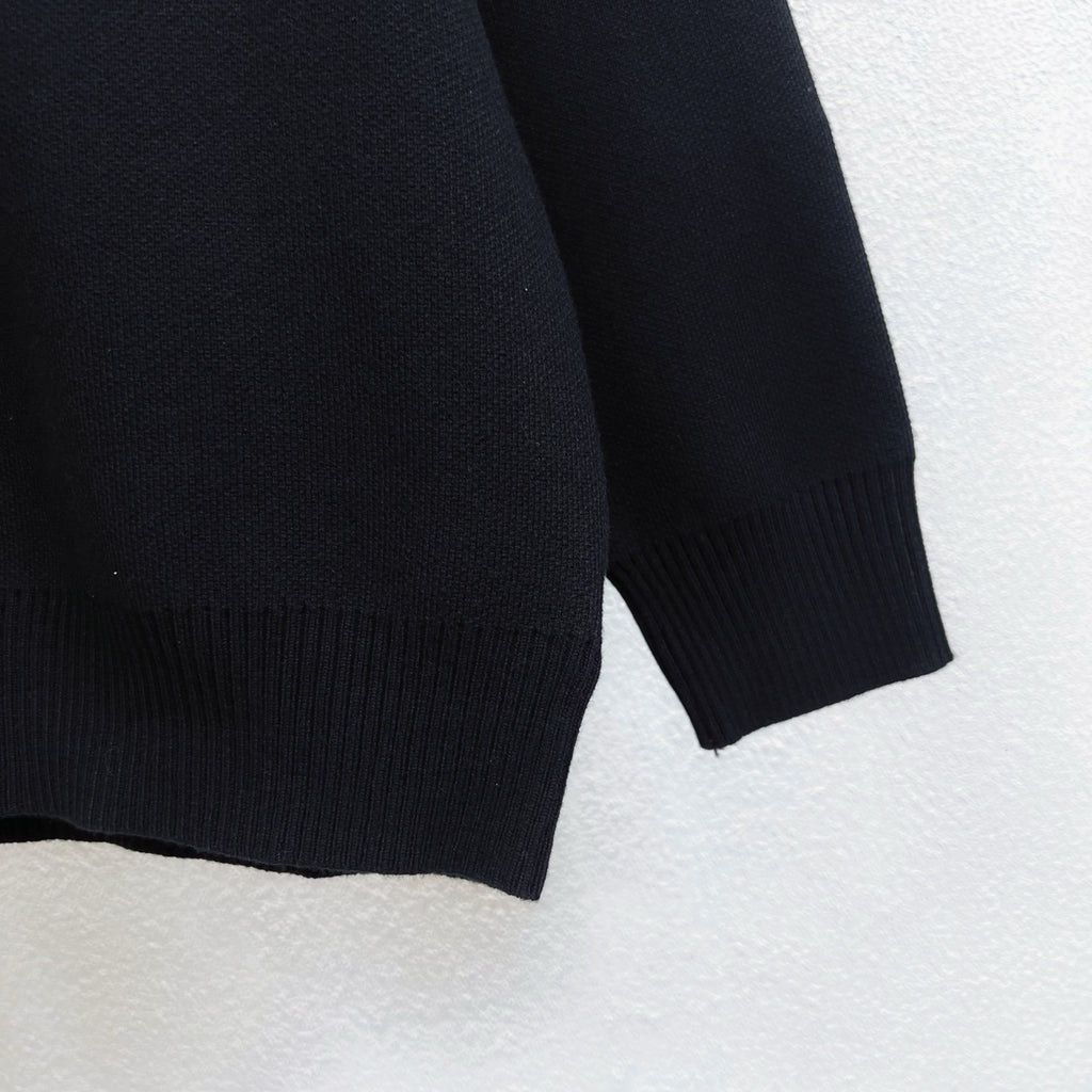 Classic letter logo round neck knitted sweater