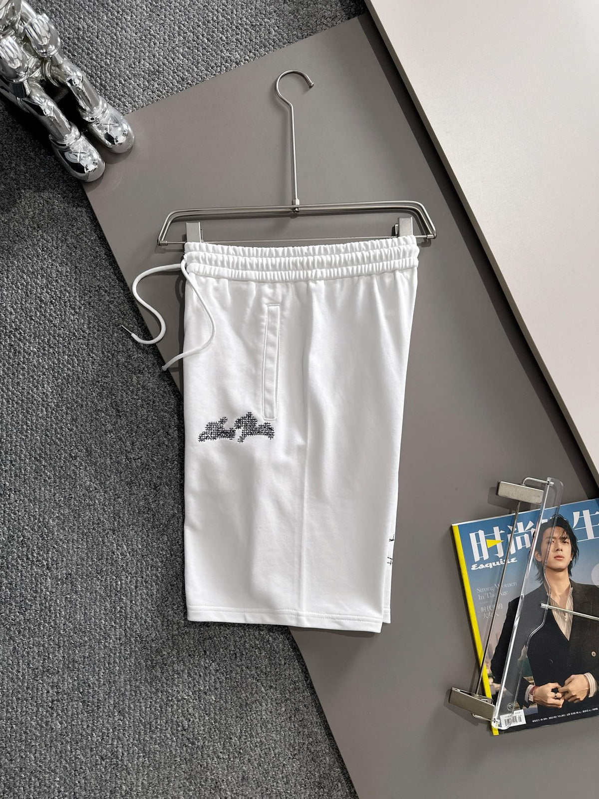 Essential casual shorts for daily commuting wear