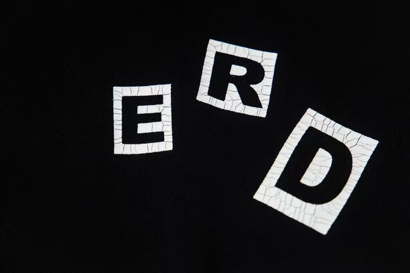 New cracked printed hooded sweatshirt