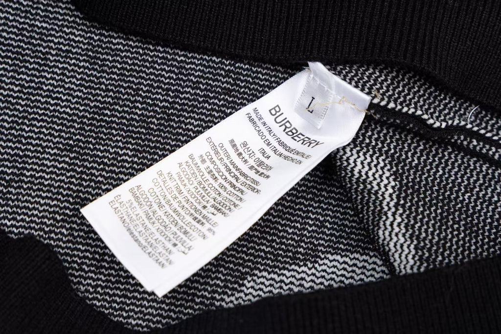 War horse knitted round neck sweater