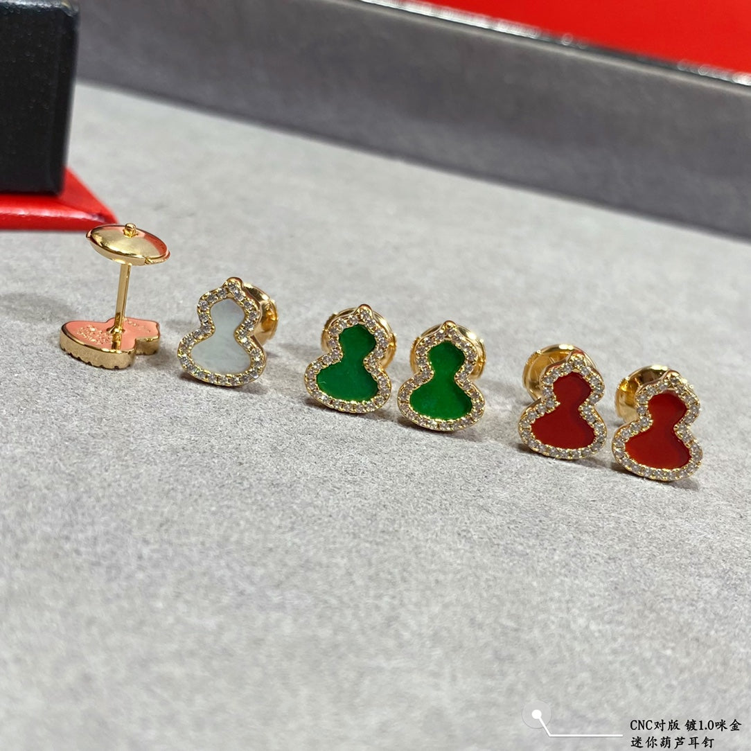 Kirin Mini Gourd Ear Nails