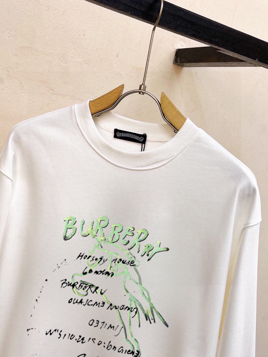 Early spring latest long sleeved round neck sweatshirt 3