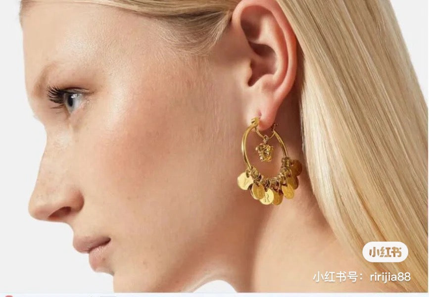 Flower Vine Pattern Large Circle Dynamic Earrings
