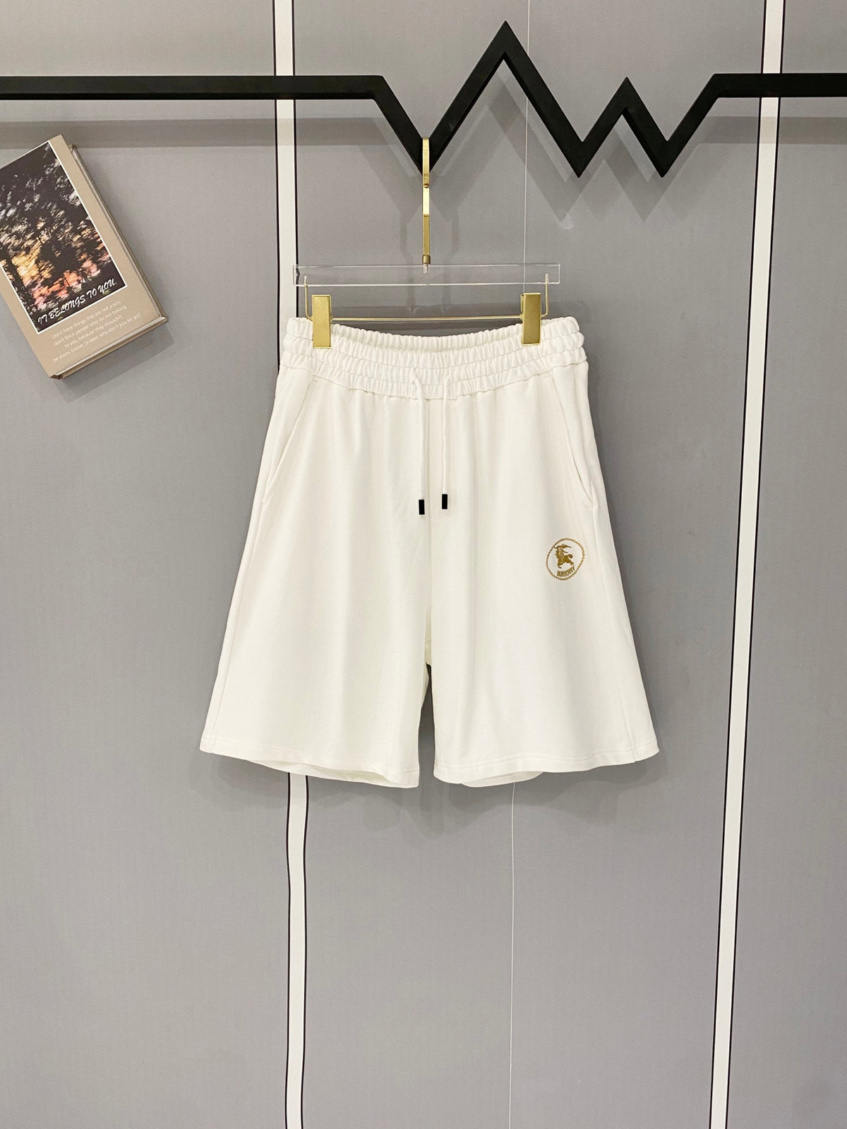 Classic letter embroidered casual shorts