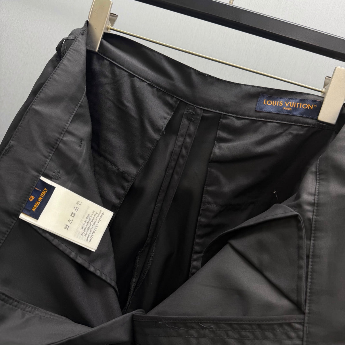Old flower three-dimensional pocket workwear shorts
