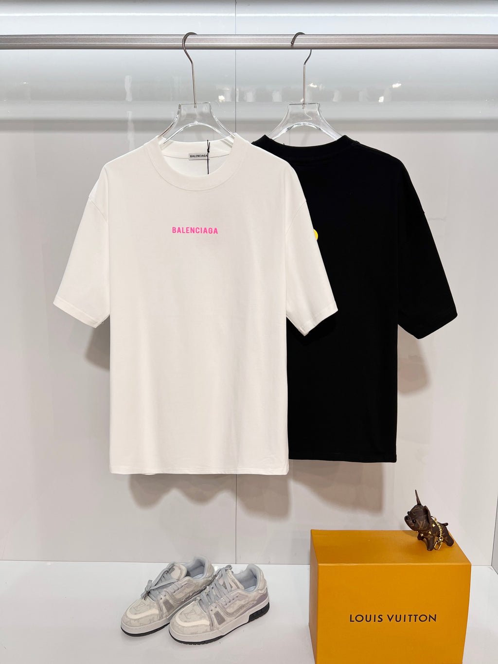 Foam offset small letter round neck T-shirt