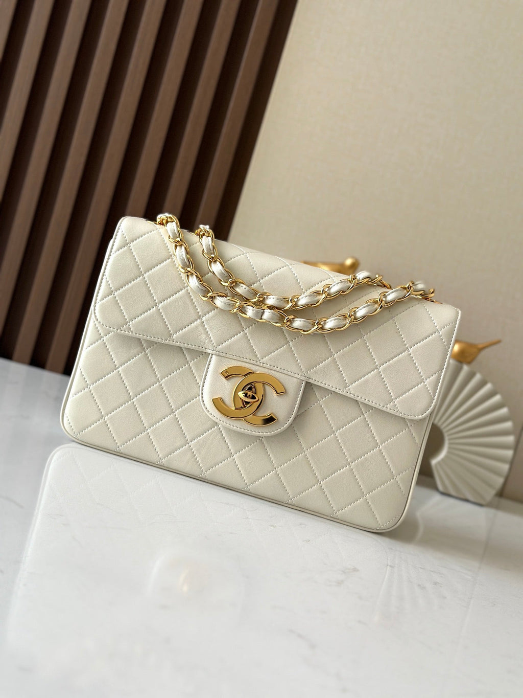 2026 Classic Flap Bag 30cm Lambskin Gold Hardware