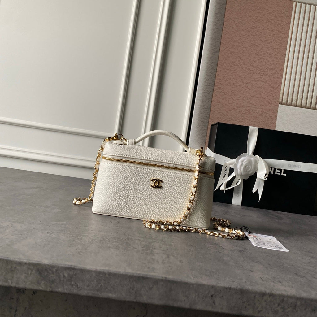 2026 Vanity Bag 19.5cm Grained Calfskin