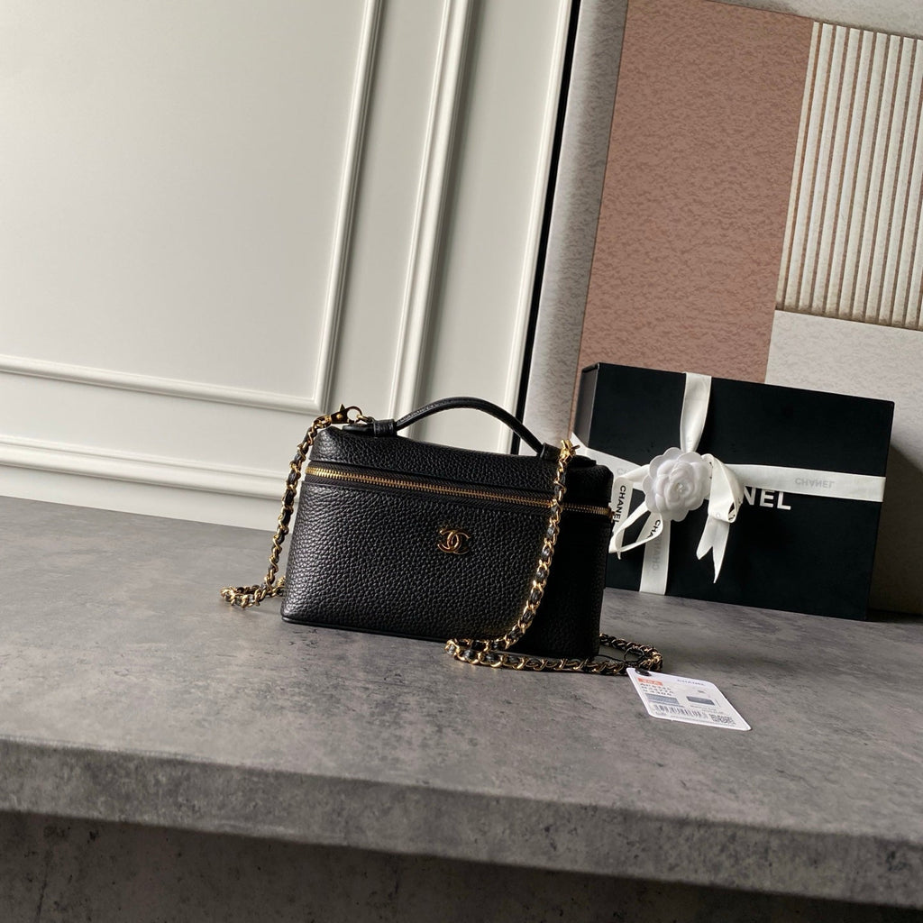 2026 Vanity Bag 19.5cm Grained Calfskin