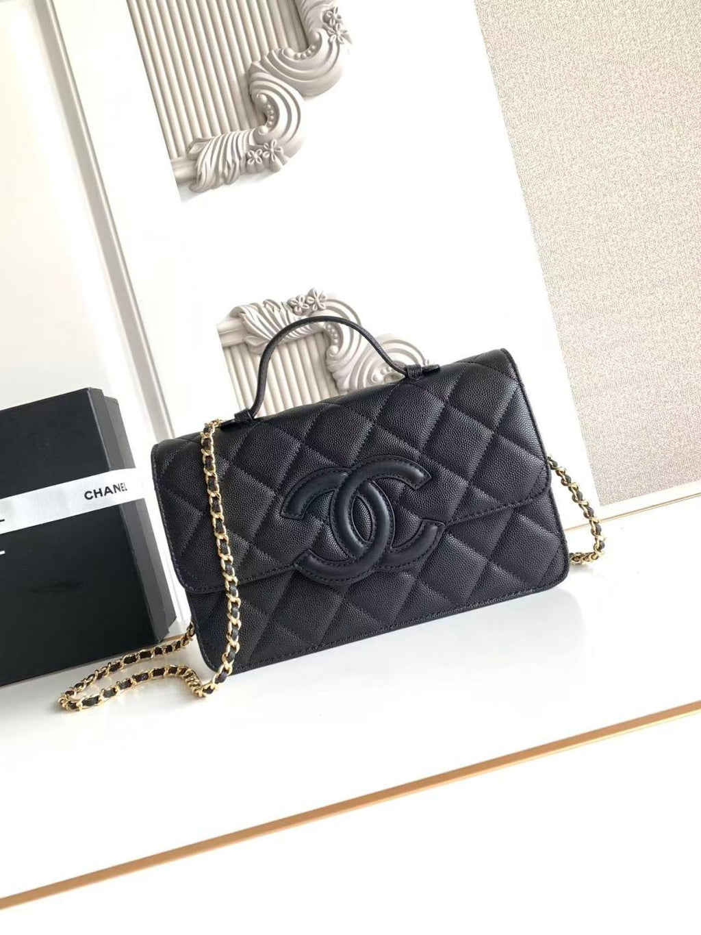 2026 Flap Bag 24cm Pebbled Calfskin