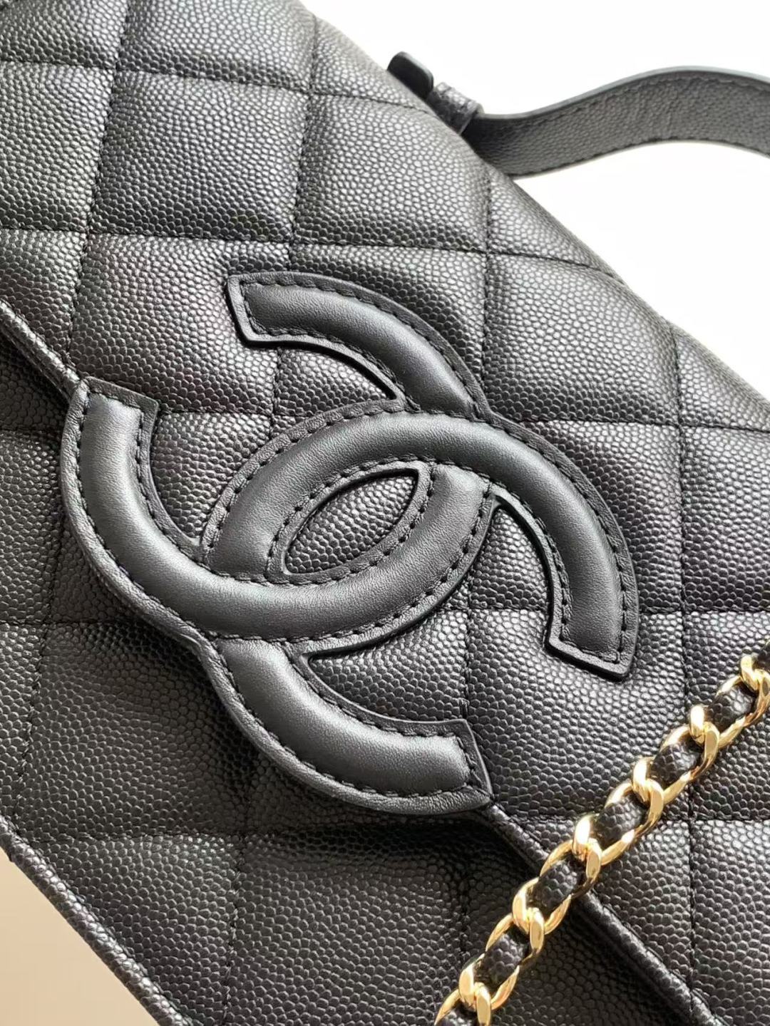 2026 Flap Bag 24cm Pebbled Calfskin