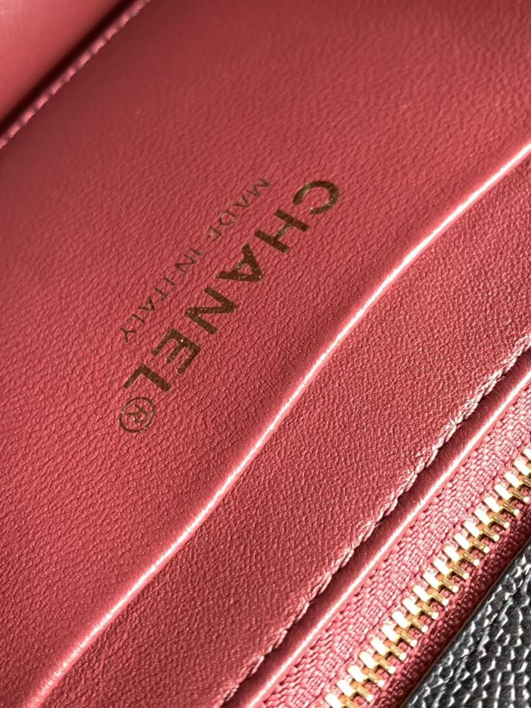 2026 Flap Bag 24cm Pebbled Calfskin