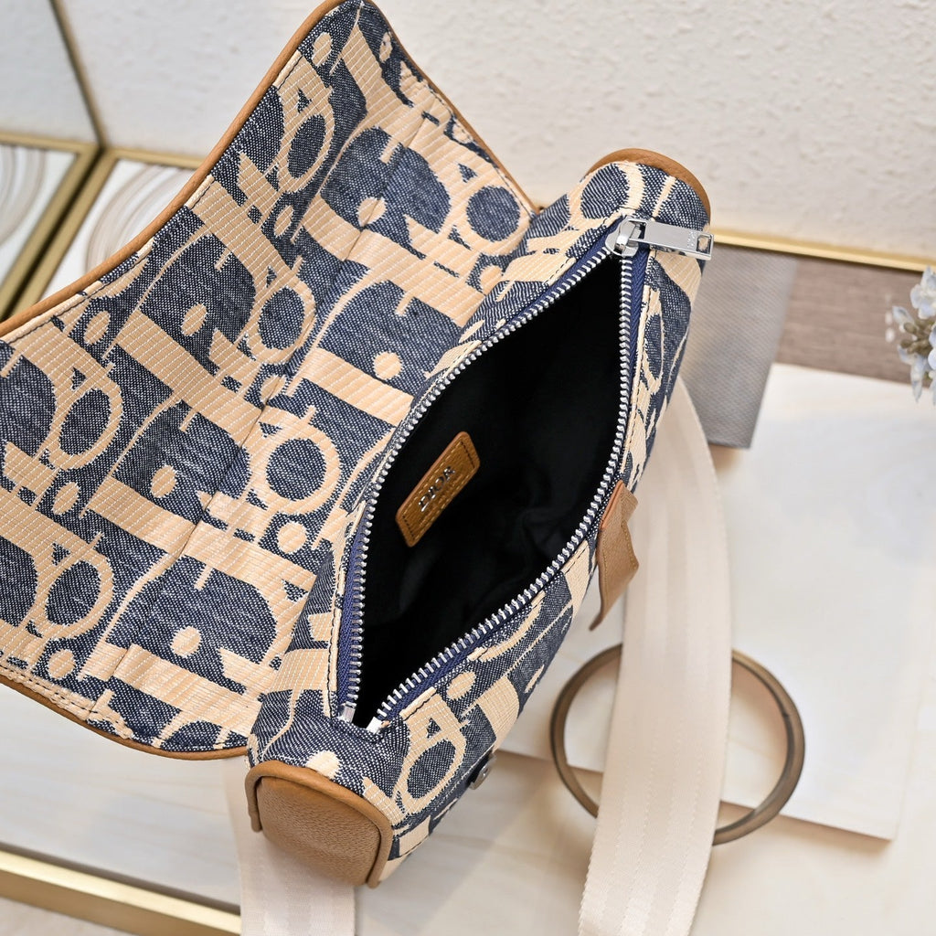 2026 Saddle Oblique Bag 28.6cm Blue Brown Denim Calfskin