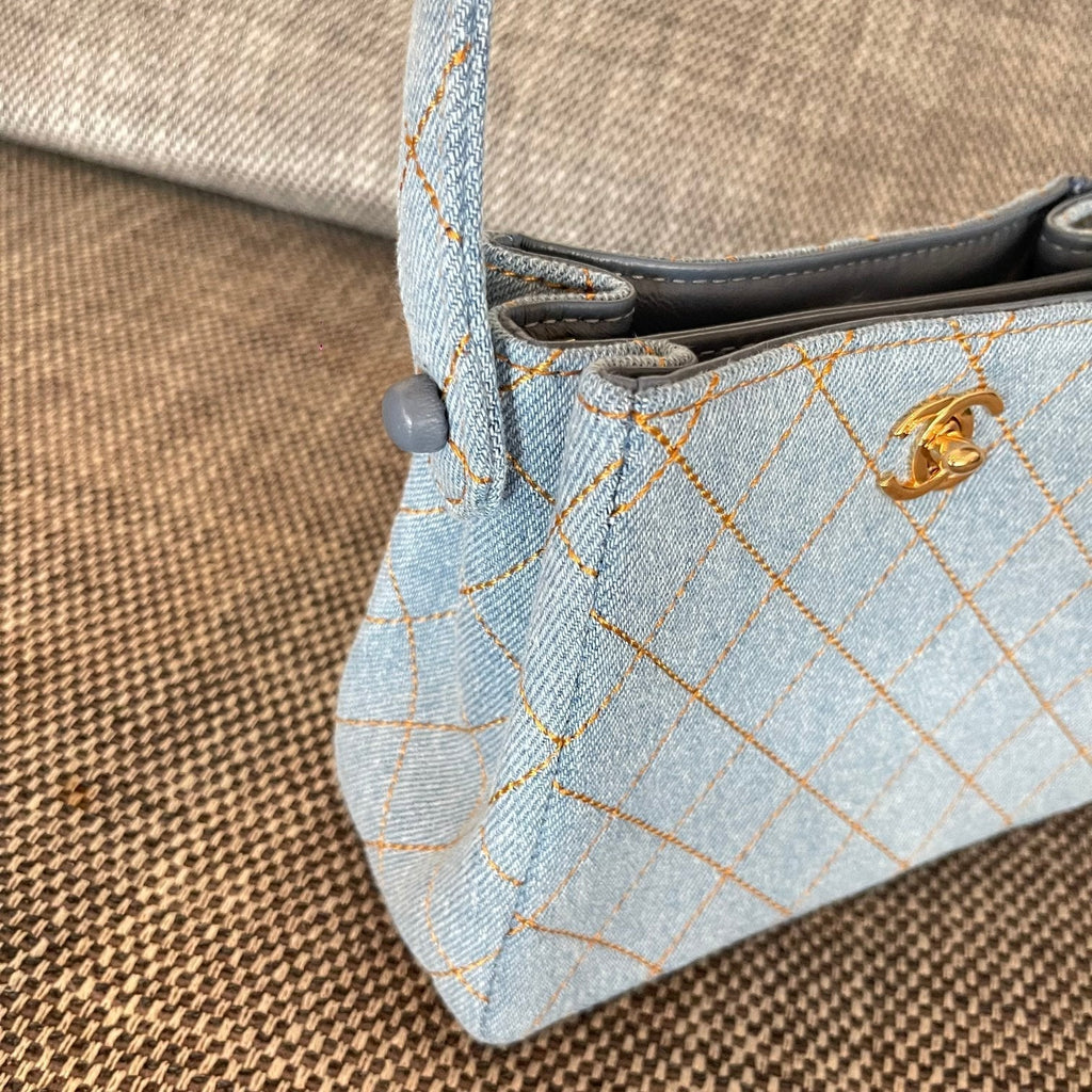 2026 Vintage Matelasse Mini Bag 18cm Denim Leather