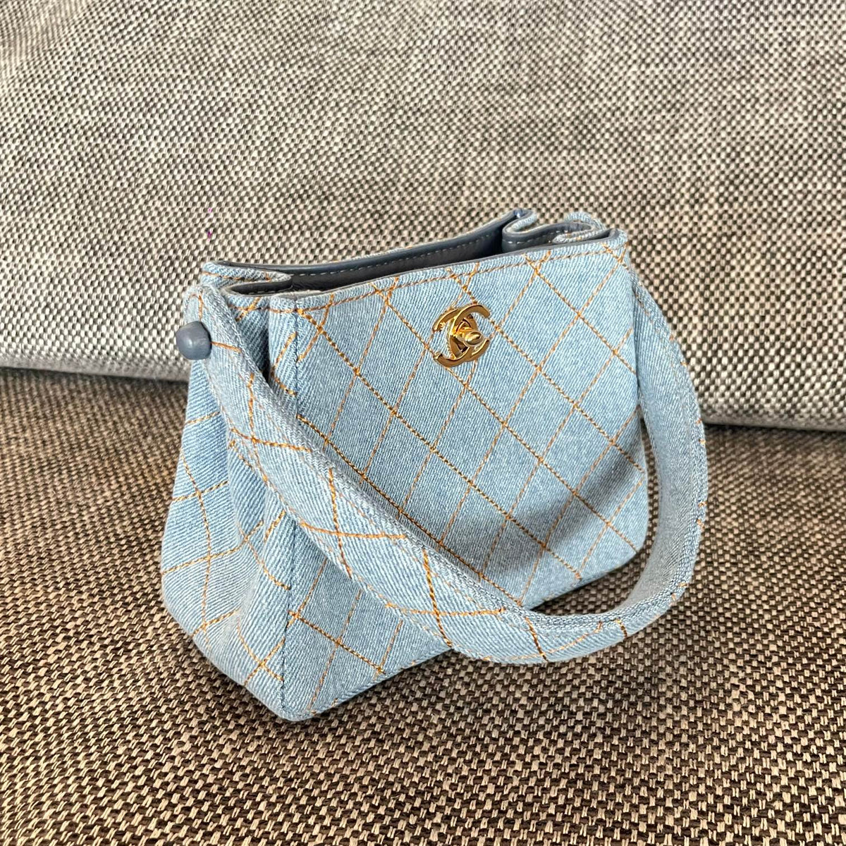 2026 Vintage Matelasse Mini Bag 18cm Denim Leather