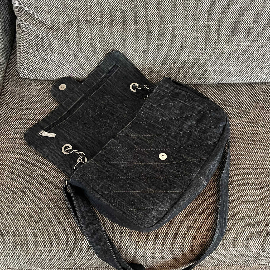 2026 Stretch Spirit Messenger Bag Black Denim