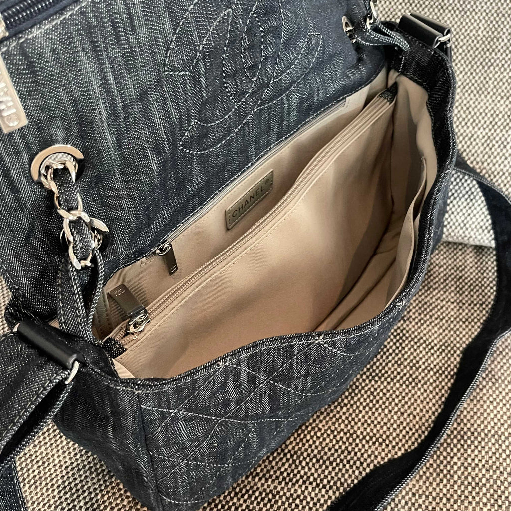 2026 Stretch Spirit Messenger Bag Black Denim