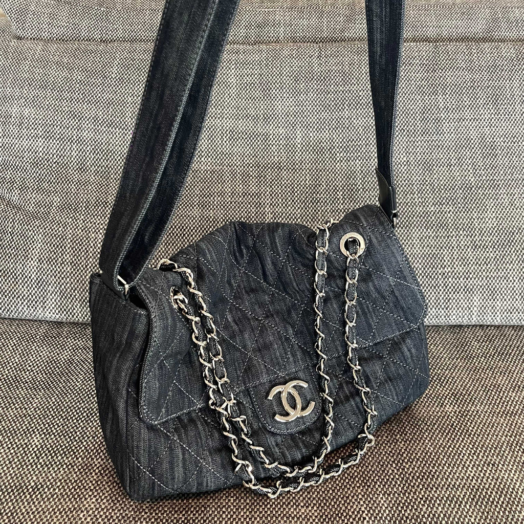 2026 Stretch Spirit Messenger Bag Black Denim