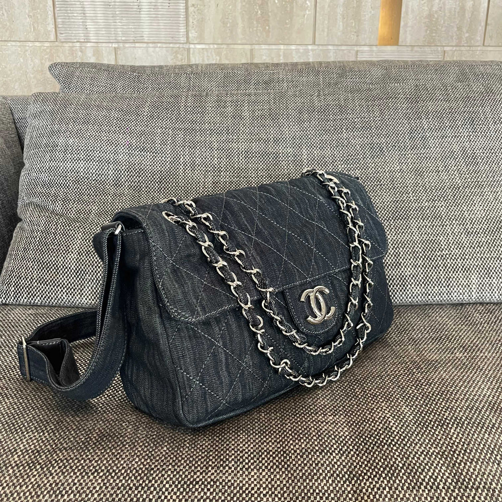 2026 Stretch Spirit Messenger Bag Black Denim