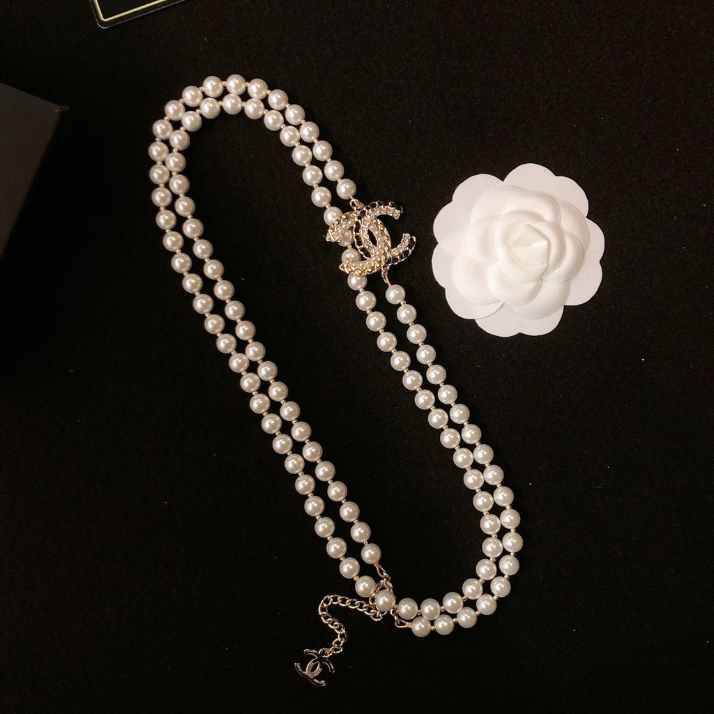 26S DOUBLE C LOGO PEARL LAYERED NECKLACE WITH CRYSTAL CC DETAIL IN GOLD METAL 631831