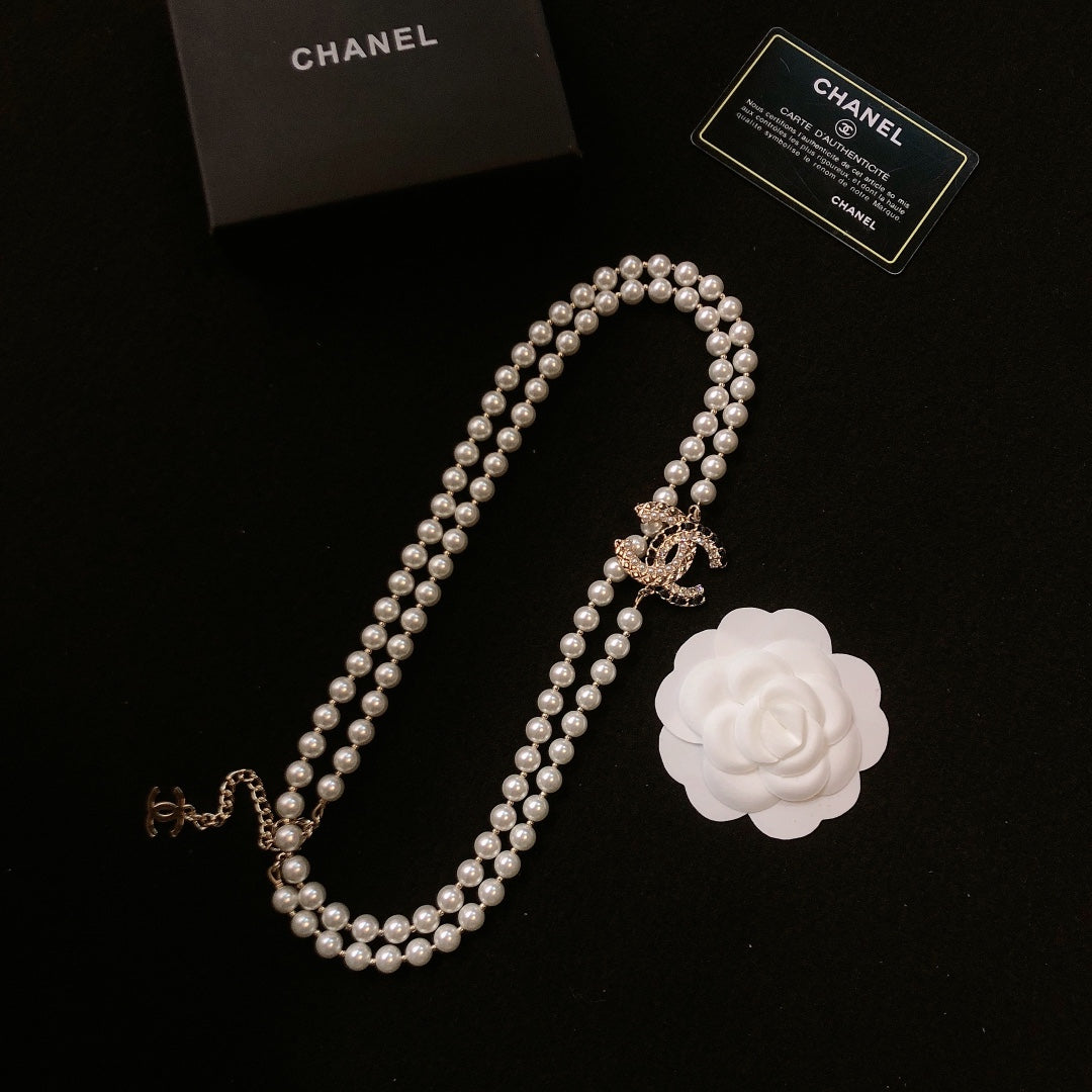 26S DOUBLE C LOGO PEARL LAYERED NECKLACE WITH CRYSTAL CC DETAIL IN GOLD METAL 631831