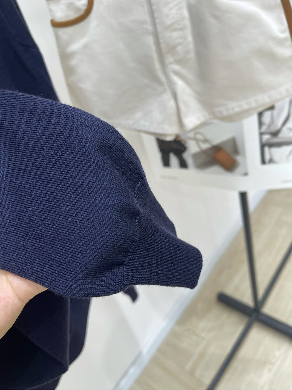 M 25 navy blue long-sleeved sweater with one-shoulder collar