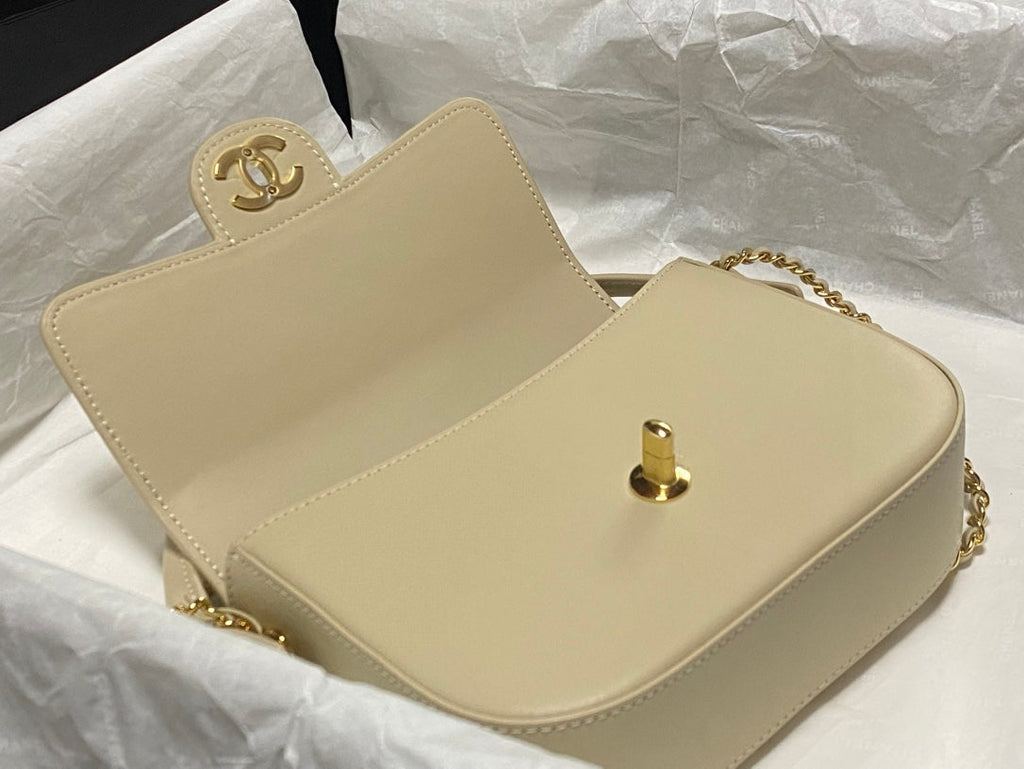 2026 Flap Bag 17cm Lambskin Gold Hardware